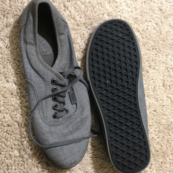 Vans - Picture 2 of 4